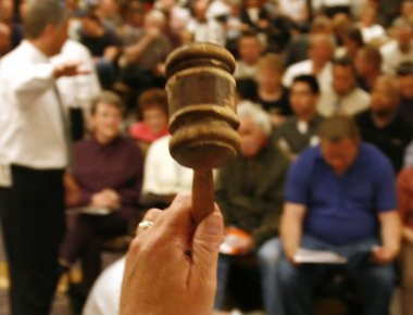 Φρενάρουν οι πανηγυρισμοί της γ' αξιολόγησης λόγω των πλειστηριασμών «χωρίς κανένα όριο»